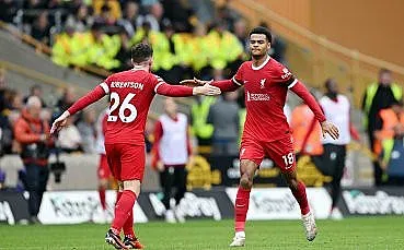 Гари Невил обяви големият фаворит за титлата в английското първенство