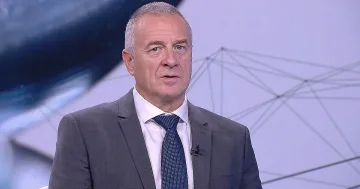 Цветлин Йовчев призова: Стига вече с тръскането на службите