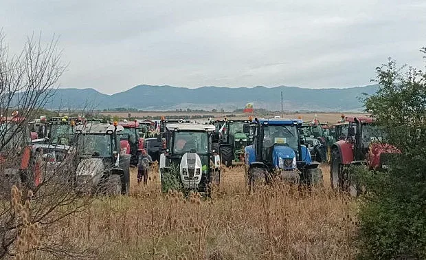 Нова закана към Денков! Какво се случва