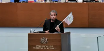 Тошко Йорданов взриви парламента! Как се появи