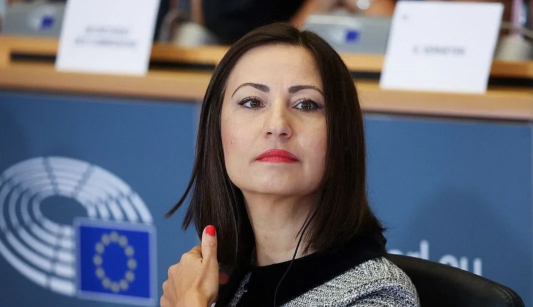 Голяма новина за българския еврокомисар. Първа реакция на Радев