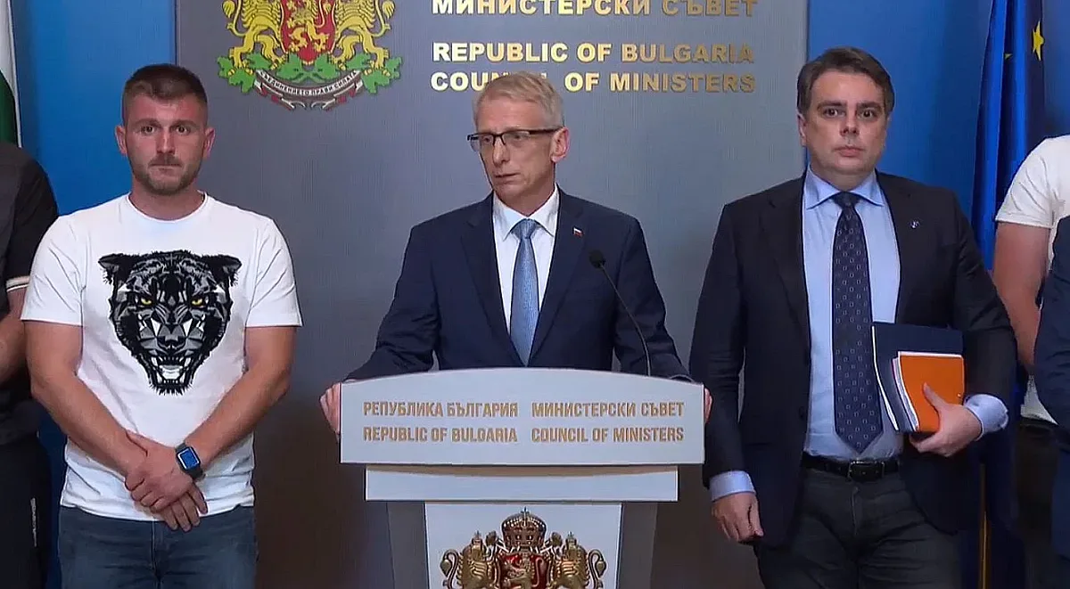 Денков проговори след срещата със земеделците, какъв е компромисът