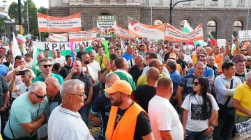 Земеделците решиха! Спират ли протестите