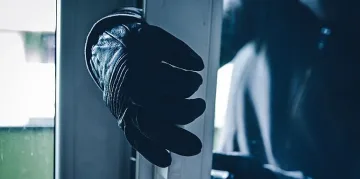 Тенденция при грабежите, жените да внимават