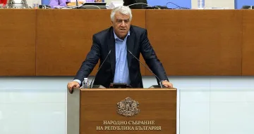 България спира вноса на руски петрол, БСП побесняха