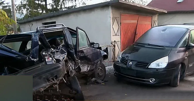 Подпийнала жена помете няколко автомобила във Владая