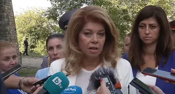 Йотова посече управляващите за службите и борбата с корупцията