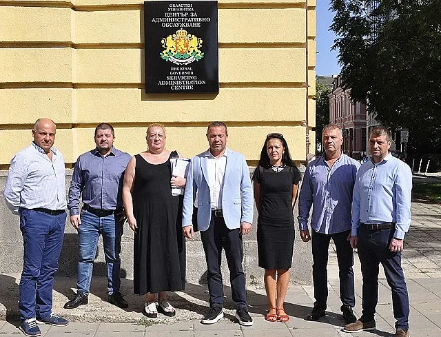 Партия МИР и Гражданско обединение „Бургазлии“ регистрираха листата си с общински съветници