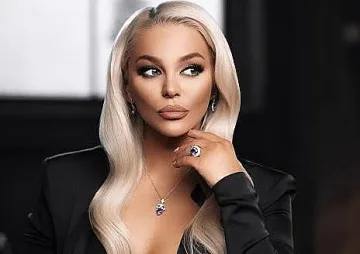 Ново 20! Ето какво се случва с певицата Деси Слава