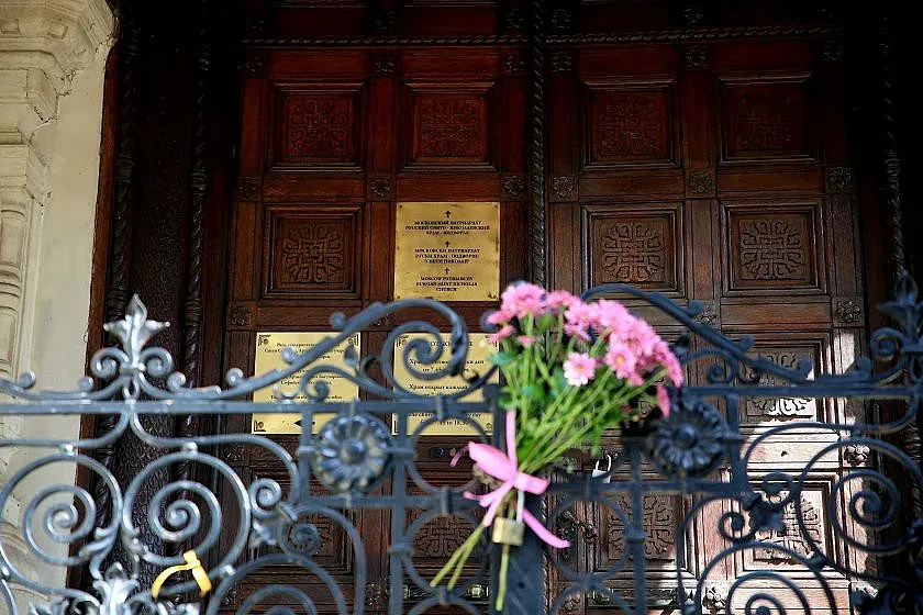 Изгоненият свещеник Васиан каза защо няма да отворят Руската църква