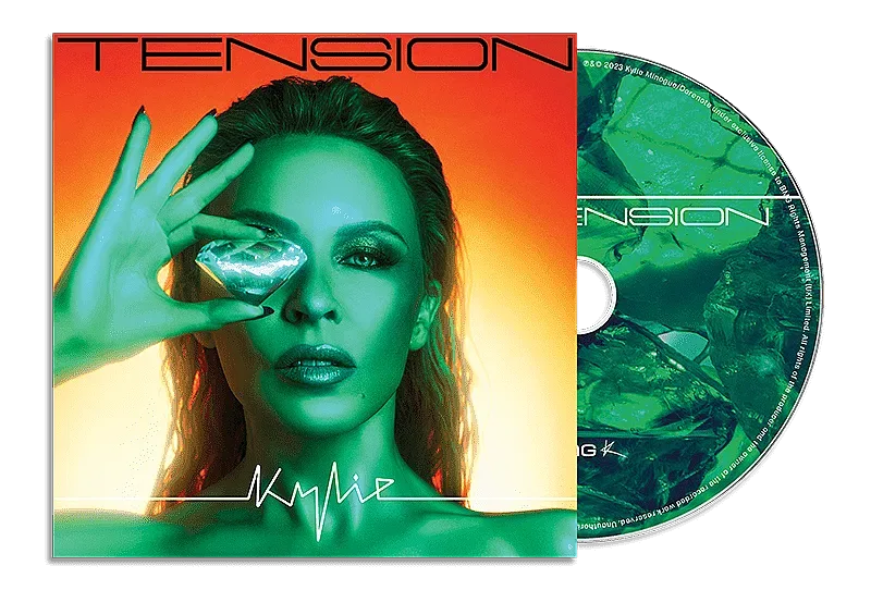 Кайли Миноуг стъпи на върха в британска класация