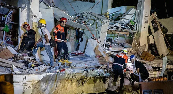 След земетресенията в Турция. Как ще се справи държавата