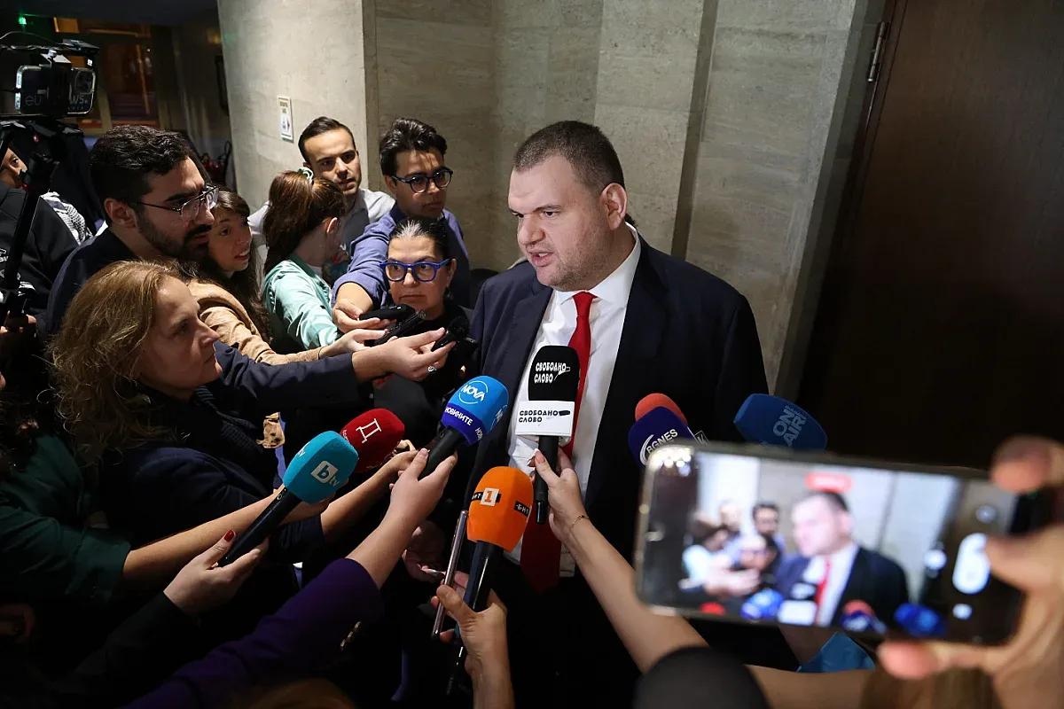 Пеевски категоричен! Кабинетът е стабилен