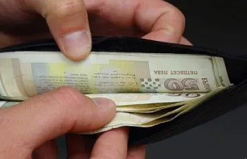 Удар по джоба! Кого засяга