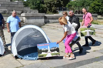 Паметникът на съветската армия пред премахване, какво се случва