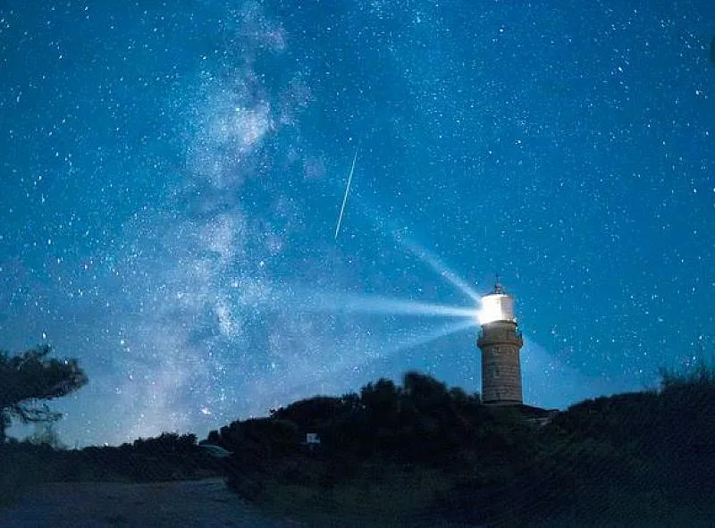 Чудо! Какво става в небето над Балканите