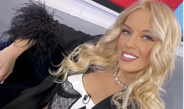 Скандал? Знакова синоптичка отиде с двама на море