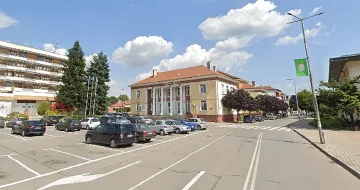 Този наш град удари всички! Построи комунизма