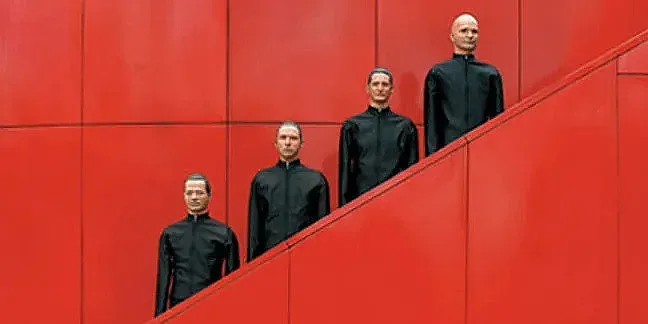 Опашка на касите заради легенди от Германия