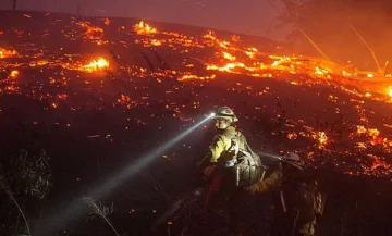 Опустошителните пожари на Хавай. Властите зоват за помощ