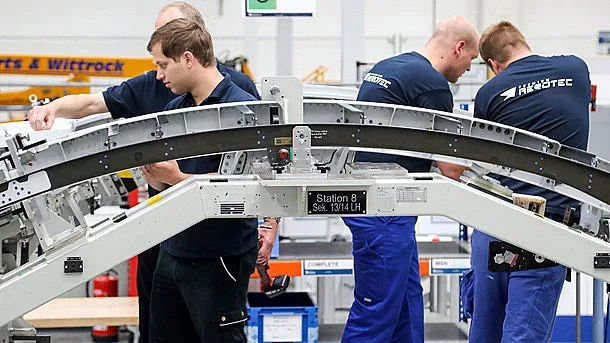 Обрат в икономиката! Един сектор стигна по заплати IT индустрията