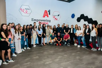 30 стажанти от компании-членове на СЖББ се запознаха с технологичния свят на А1