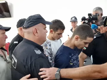 Цалапица избухна: Да изпържат убийците на електрическия стол