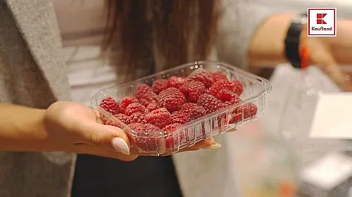 Kaufland проверява малините „Брей!“ за близо 7000 пестицида