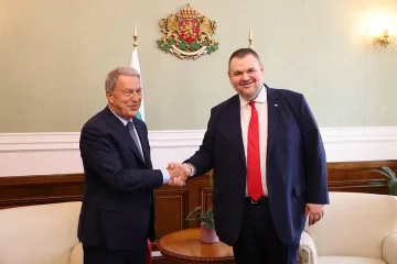 Пеевски се срещна с генерал Хулуси Акар