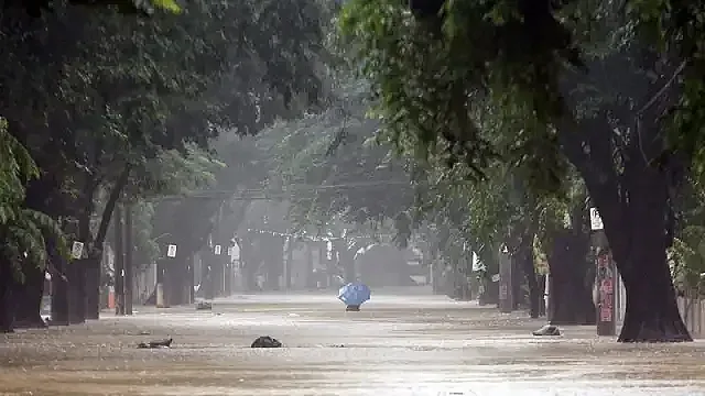 Извънредна ситуация в една страна! Евакуират стотици хиляди