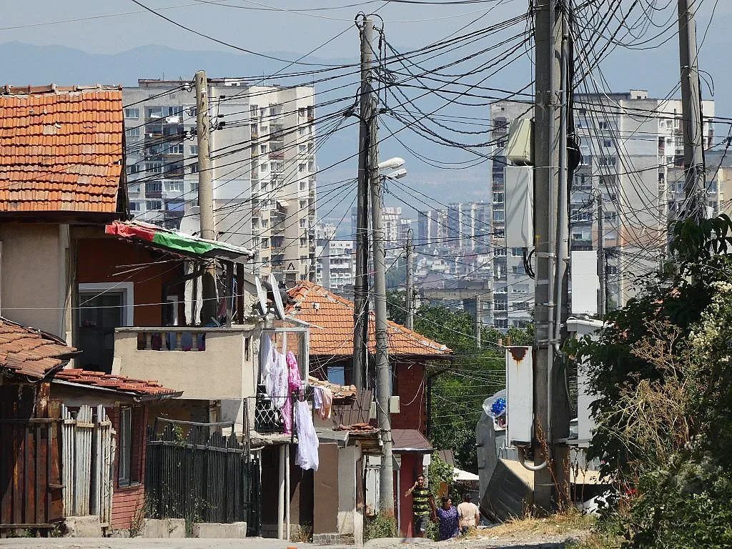 Полиция в София патрулира във "Факултета". Причината