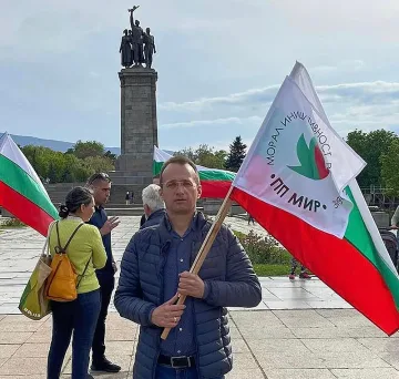 Симеон Славчев, МИР: Няма да позволим Паметникът на Съветската армия да бъде пипнат
