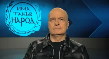 Слави изригна срещу Кирил Петков, каза кой управлява страната (ВИДЕО)