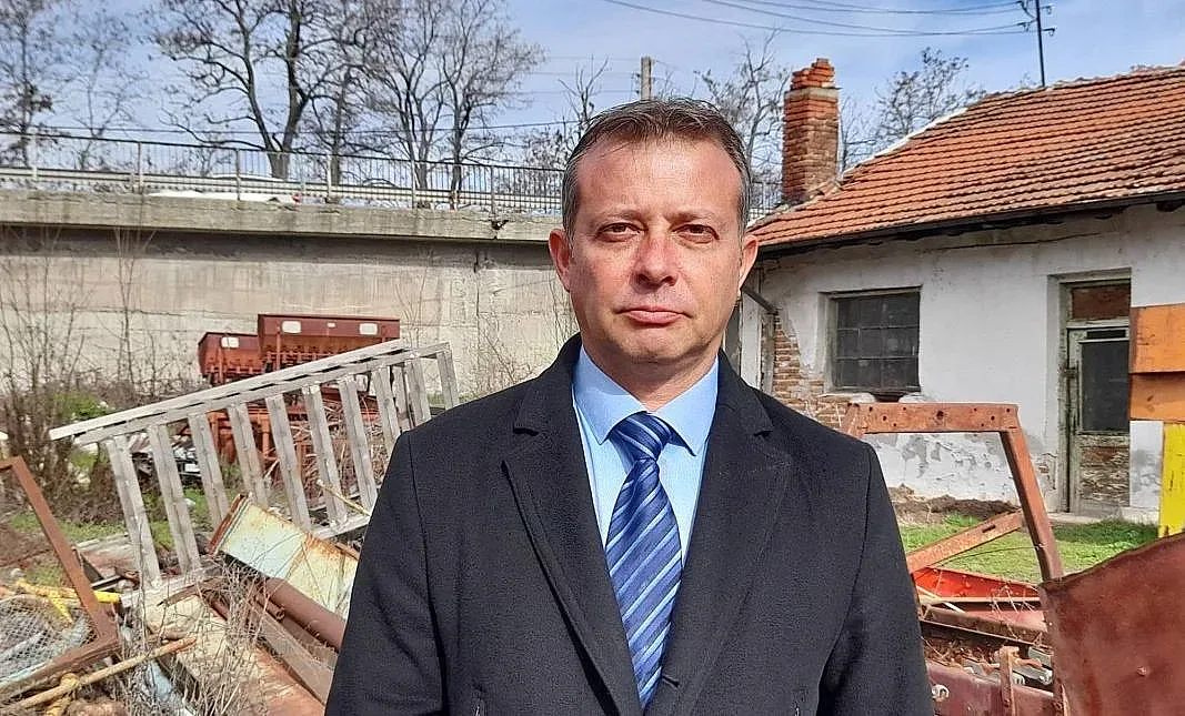 Топ прокурор се прощава с поста си заради нарязаното момиче