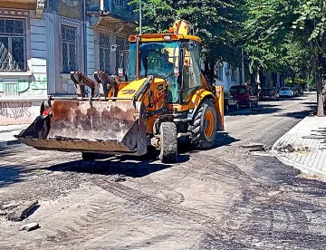 Вижте кой забавя ремонтите във Варна