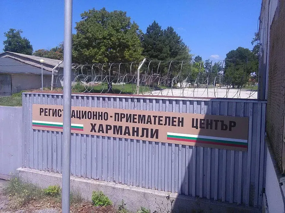 Жестоко убийство в бежански лагер у нас