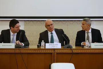 Парламентът избира подуправители на БНБ и шеф на Сметната палата
