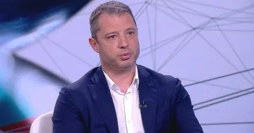 Делян Добрев разкри какво е виждал в кабинета на Пеевски