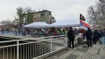 Сърбите пак скочиха! Протест срещу ключов сектор на икономиката