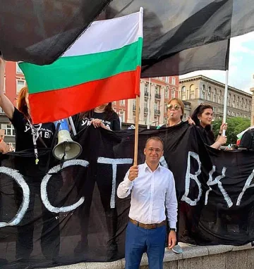 Председатялят на партия МИР призова Тагарев да го арестува