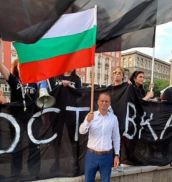 Председатялят на партия МИР призова Тагарев да го арестува