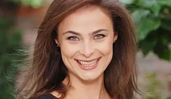 Изненада от Йоана Буковска. Новият демон