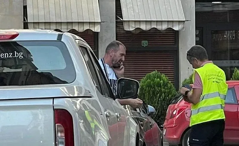 Андре Токев пак се вкара в проблем. Сгази лука (СНИМКИ)