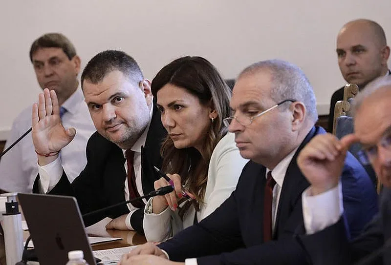 Депутати одобриха важни текстове за разследване на главния прокурор