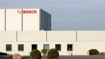 Немски гигант започва масови съкращения. Хиляди на улицата