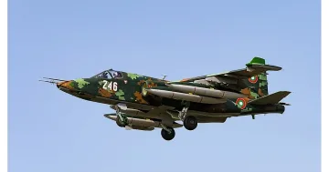 Ужас! Руски изтребител се разби до плаж