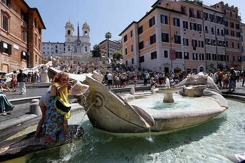 Гореща вълна вилнее в Европа, САЩ и Китай, чакат се рекорди
