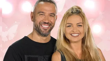 Горещи снимки в нета! Яна на Петко навърши 33