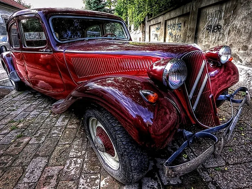 Слънцето изгря за всички фенове на ретро автомобилите