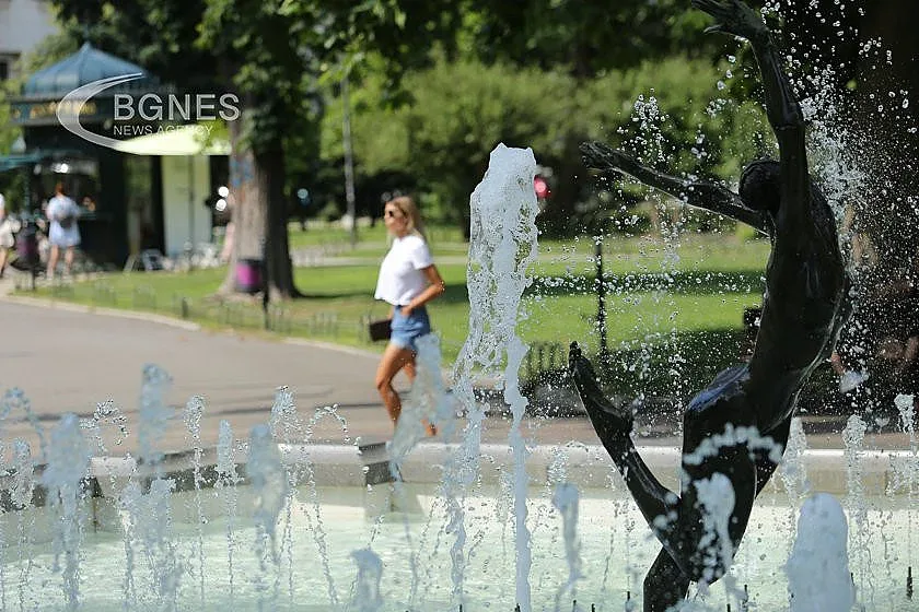 Стряскащо! Как Европа нарече адската вълна